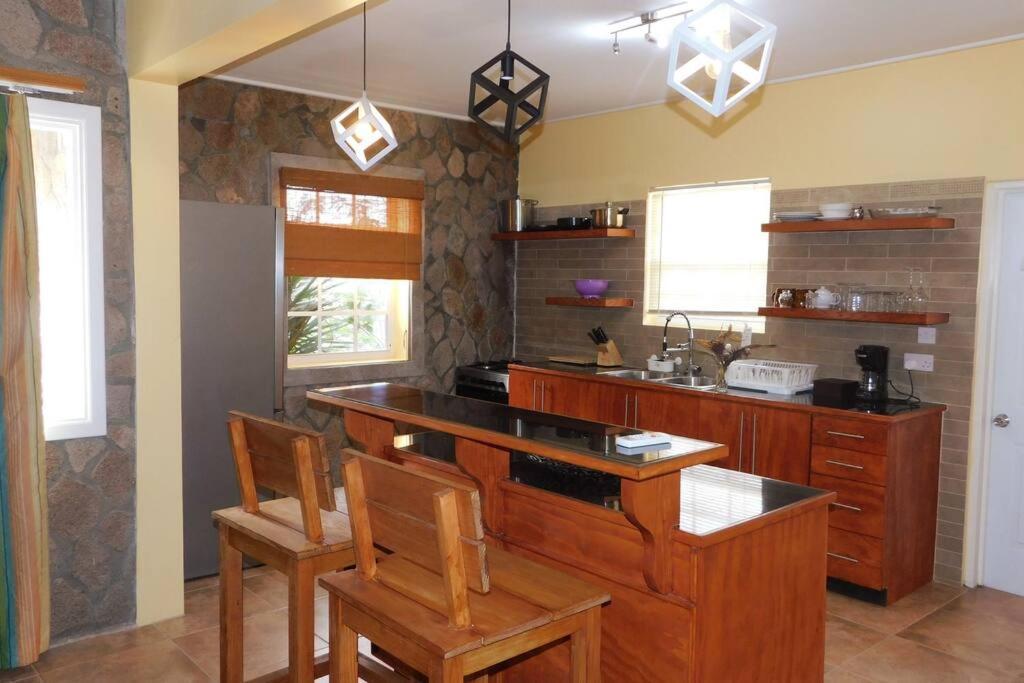 Tropical Home Oasis ซูฟริแยร์ ภายนอก รูปภาพ